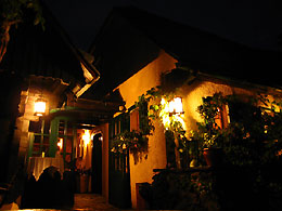 Das Winzerhaus bei Nacht